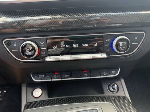 Used 2018 Audi SQ5 Prestige AWD/4WD image 35
