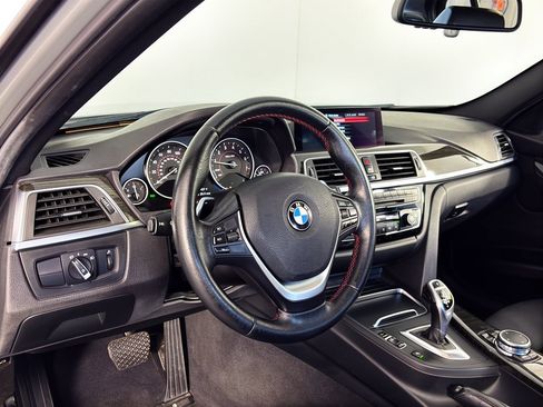 Used 2016 BMW 328i xDrive Sedan AWD/4WD image 4