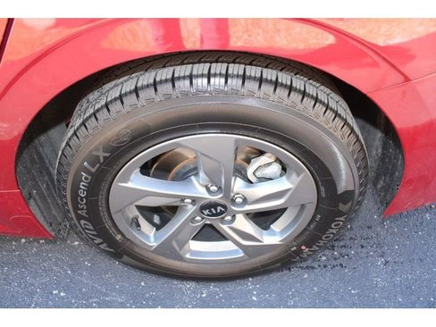 Used 2021 Kia K5 LXS image 7