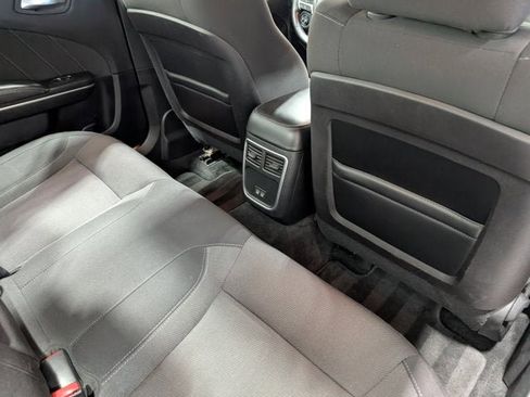 Used 2015 Dodge Charger R/T image 18