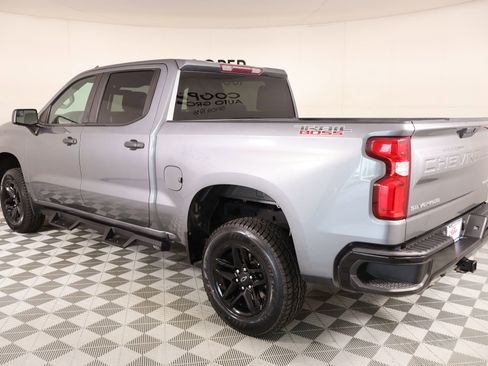 Used 2021 Chevrolet Silverado 1500 Custom Trail Boss AWD/4WD image 21