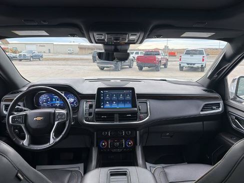 Used 2023 Chevrolet Tahoe Premier AWD/4WD image 17