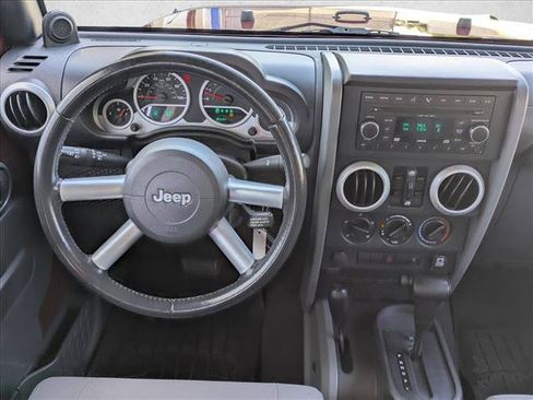 Used 2009 Jeep Wrangler Unlimited Sahara w/ Trailer Tow Group AWD/4WD image 19