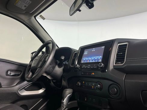 Used 2024 Nissan Frontier SV w/ Technology Package image 29