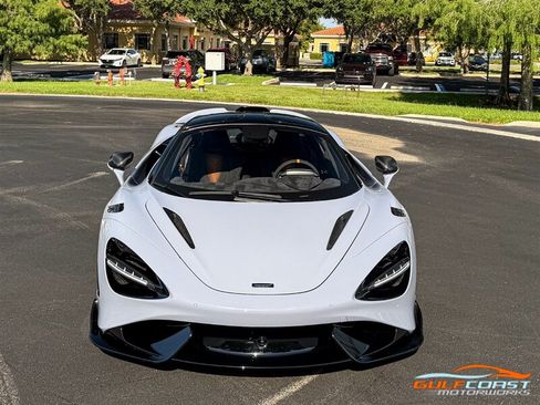 Used 2021 McLaren 765LT RWD image 6