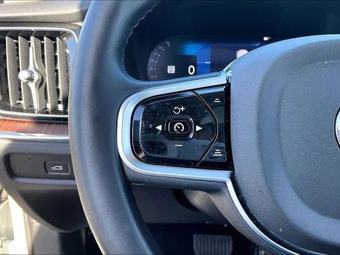 Used 2025 Volvo V60 B5 Cross Country Plus AWD/4WD image 11