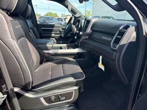 Used 2026 RAM 1500 Laramie AWD/4WD image 31
