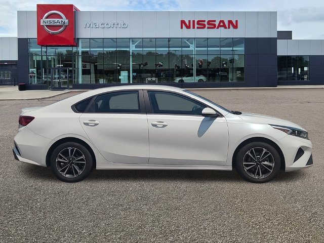 Used 2024 Kia Forte LXS FWD image 8