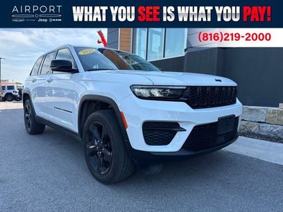 Used 2023 Jeep Grand Cherokee Altitude