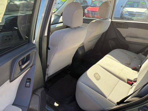 Used 2015 Subaru Forester 2.5i w/ Alloy Wheel Package image 6