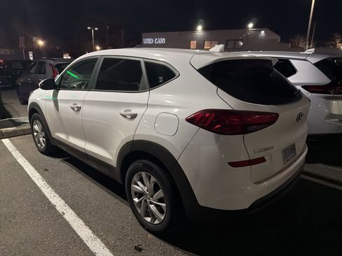 Used 2020 Hyundai Tucson SE w/ Cargo Package image 6