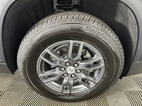 Used 2025 GMC Acadia Elevation w/ LPO, Floor Liner Package AWD/4WD image 34
