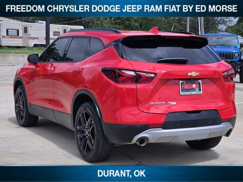 Used 2022 Chevrolet Blazer LT FWD image 4