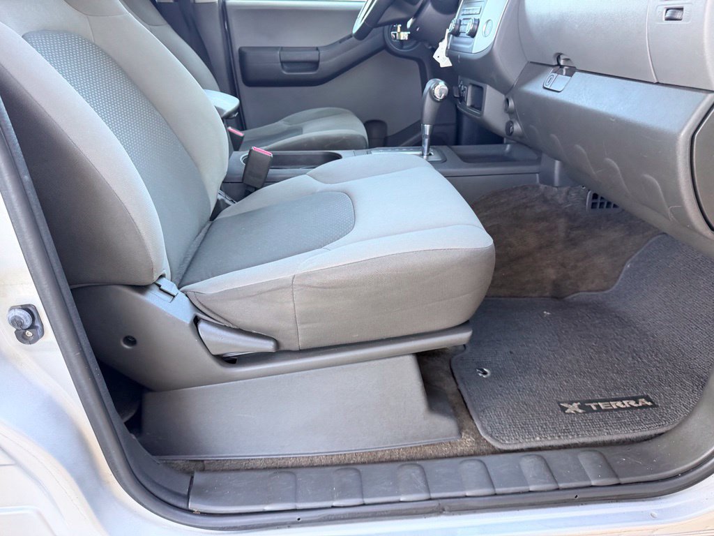 Used 2014 Nissan Xterra X AWD/4WD image 34
