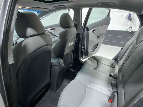 Used 2012 Hyundai Elantra Limited w/ Technology Pkg 5 FWD image 12