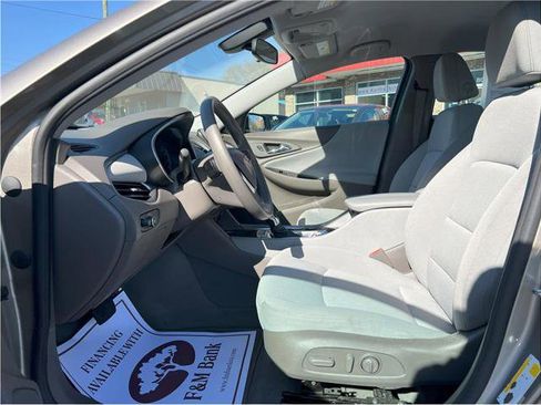 Used 2022 Chevrolet Malibu LT image 17