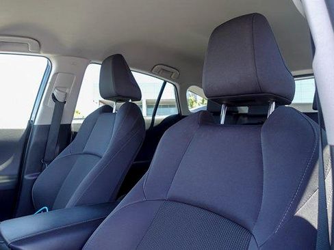 Certified 2022 Toyota Venza LE AWD/4WD image 10