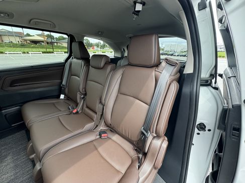 New 2026 Honda Odyssey Touring image 27