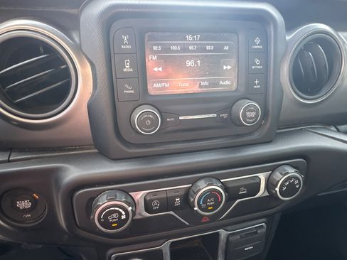 Used 2021 Jeep Wrangler Unlimited Sport AWD/4WD image 23