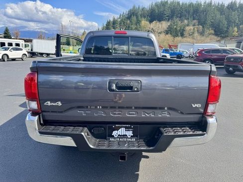 Used 2020 Toyota Tacoma SR5 image 5