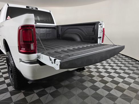 New 2026 RAM 3500 Big Horn AWD/4WD image 13