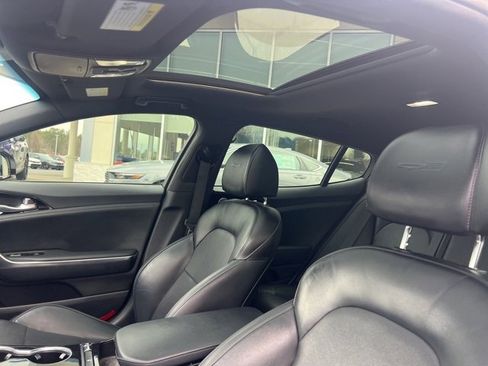 Used 2020 Kia Stinger GT-Line w/ Sun & Sound Package image 13