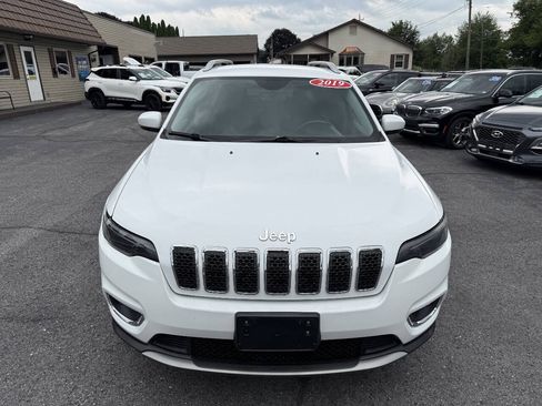 Used 2019 Jeep Cherokee Limited AWD/4WD image 5