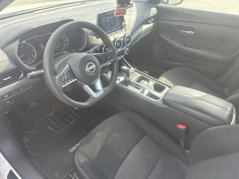 Used 2024 Nissan Sentra SV FWD image 13