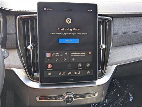 New 2026 Volvo XC90 B6 Ultra w/ Protection Package image 13