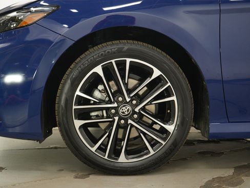 Used 2026 Toyota Camry XLE w/ Premium Plus Package image 29