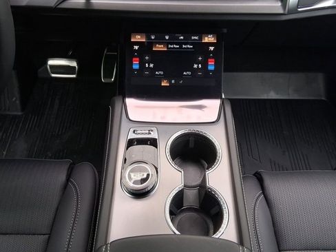 New 2026 Cadillac Vistiq Sport w/ LPO, Floor Liner Package image 16