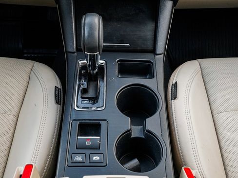 Used 2019 Subaru Outback 3.6R Limited w/ Popular Package #2 image 13