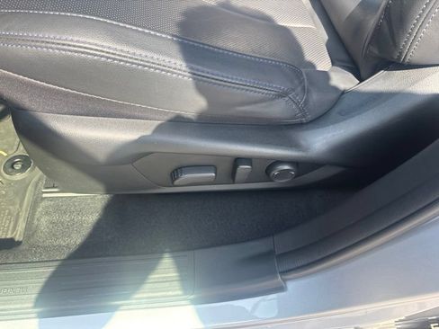Used 2025 Subaru Forester Limited AWD/4WD image 30