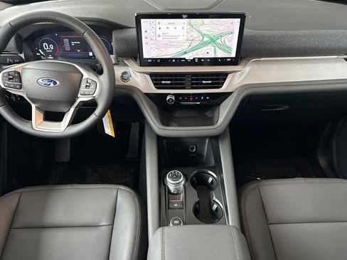 New 2026 Ford Explorer Active w/ Active Comfort Package image 12