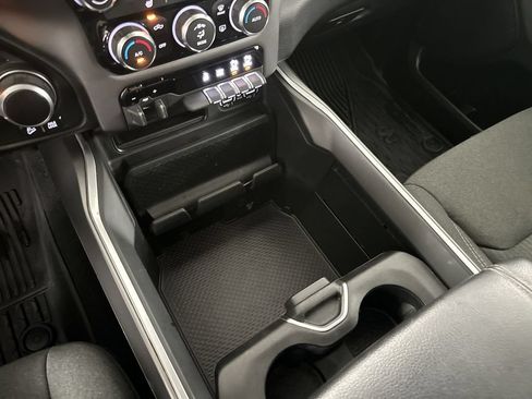 Used 2022 RAM 1500 Big Horn AWD/4WD image 57