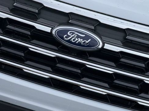 New 2026 Ford Explorer Active w/ Active Comfort Package image 4