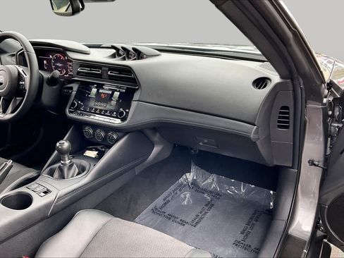 Used 2024 Nissan Z Performance w/ Floor Mat Package RWD image 17