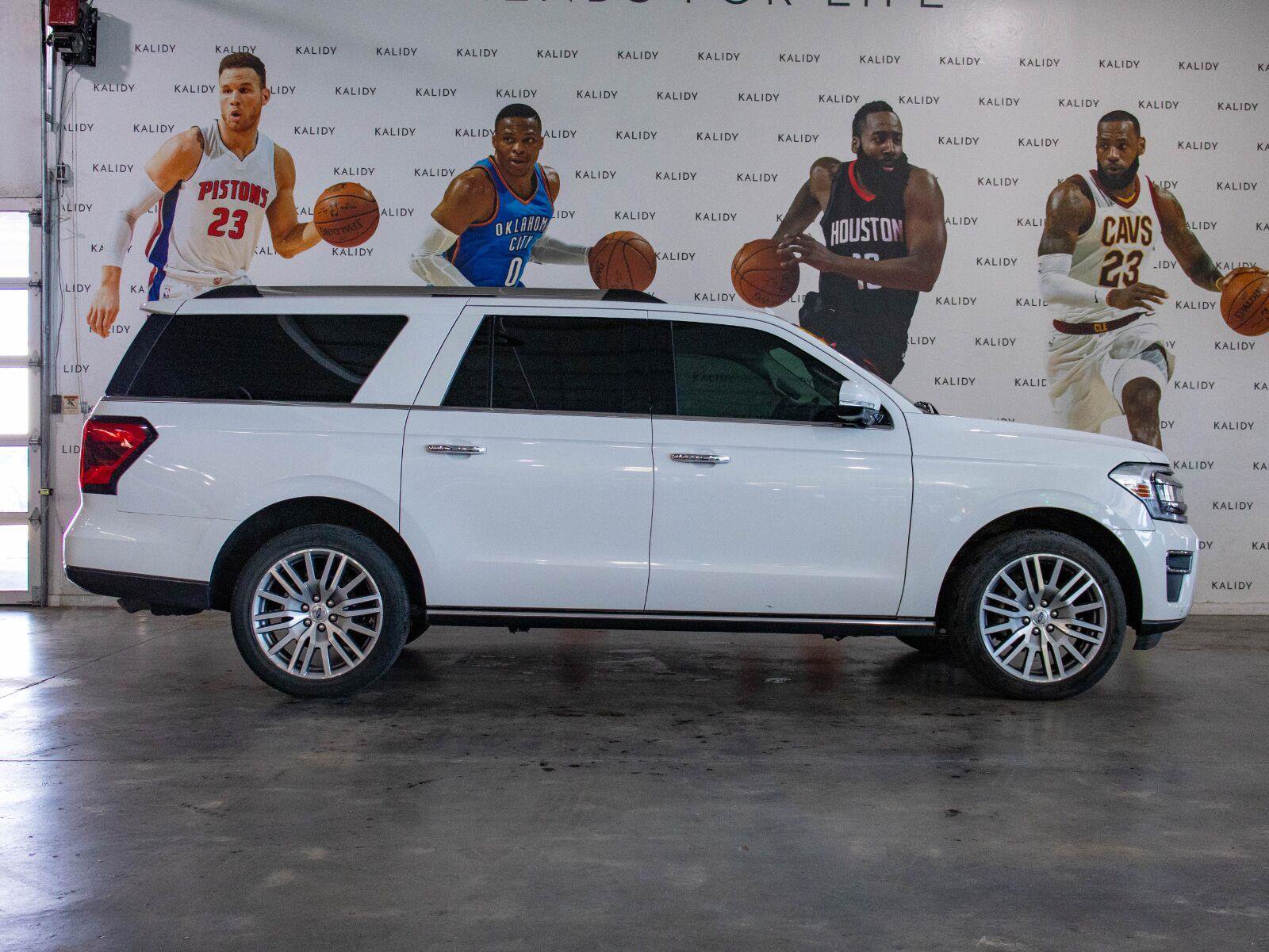 Used 2023 Ford Expedition Max Limited AWD/4WD image 19