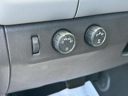 Used 2022 Chevrolet Colorado W/T w/ WT Convenience Package AWD/4WD image 15