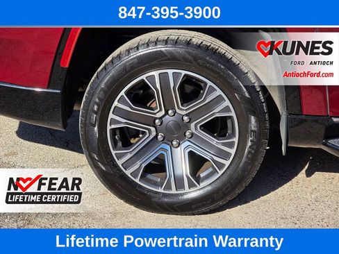 Used 2024 Jeep Wagoneer L Series II w/ Flexible Seating Group image 10