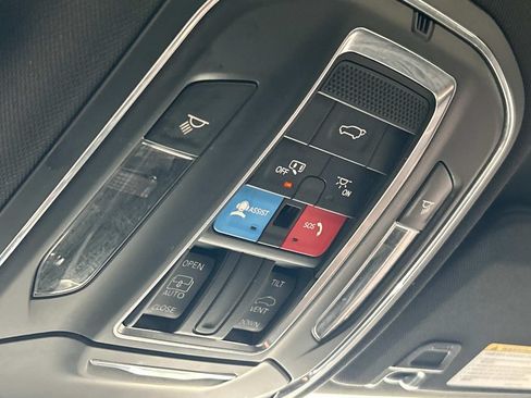 Used 2024 Jeep Grand Cherokee Altitude AWD/4WD image 31