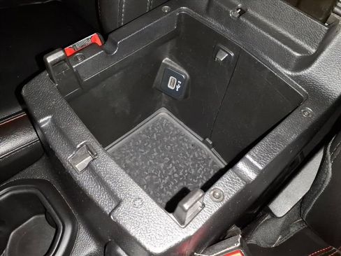 Used 2020 Jeep Wrangler Unlimited Rubicon image 25