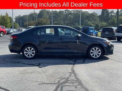 Used 2024 Toyota Corolla LE FWD image 6