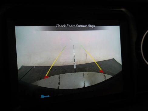 Used 2023 Jeep Wrangler Unlimited Sahara w/ Cold Weather Group AWD/4WD image 28