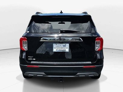Certified 2022 Ford Explorer XLT w/ Equipment Group 202A