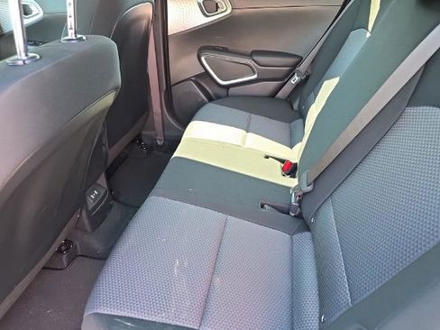 Used 2025 Kia Soul S FWD image 10