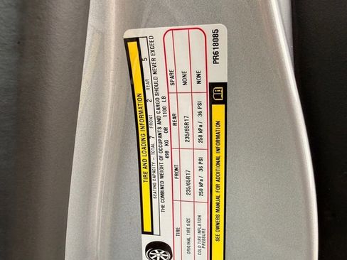 Used 2023 Chrysler Pacifica Touring-L image 24