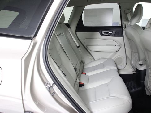 New 2026 Volvo XC60 T8 Ultra w/ Protection Package Premier AWD/4WD image 11