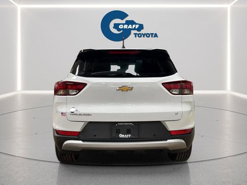 Used 2024 Chevrolet TrailBlazer LT w/ LT Cold Weather Package FWD image 6
