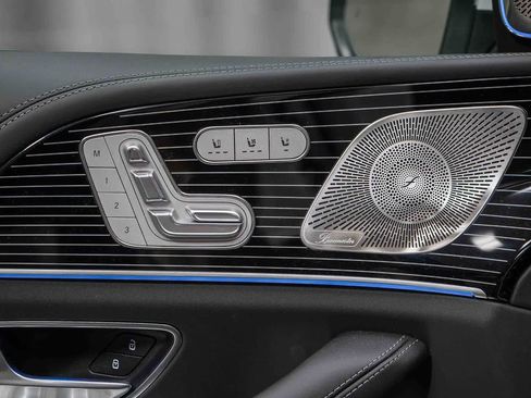 New 2026 Mercedes-Benz Maybach GLS 600 4MATIC image 22